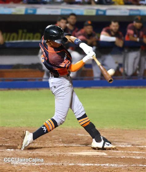 Los Dantos Doman A Las Fieras Del San Fernando En El Estadio Soberan A