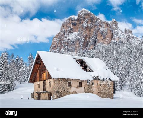 Abandoned Buildings Hi Res Stock Photography And Images Alamy