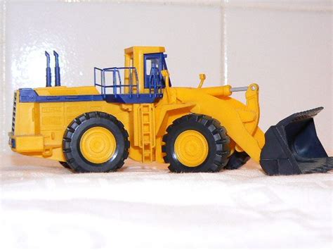 find Scenery for HO Scale Construction Vehicles at http://www.modelleisenbahn-figuren.com ...