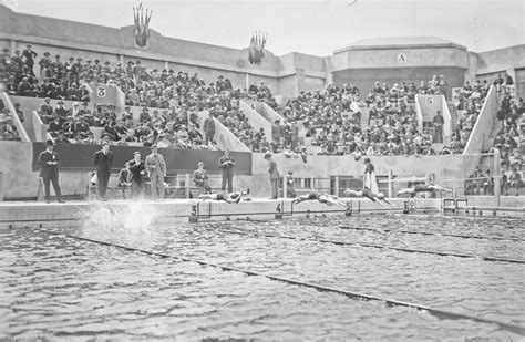 Jeux Olympiques De Le Stade Olympique Et Le Stade Nautique Le