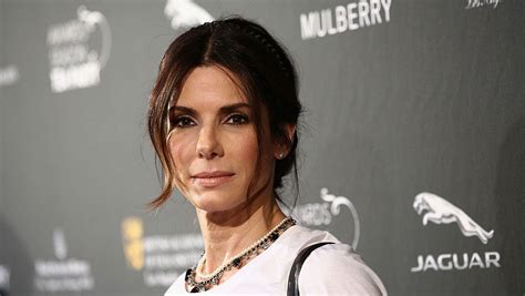 Sandra Bullock S Anti Aging Skincare Routine Beauty Tips