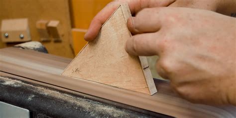 How To Make A Triangle Book Stand FREE PLANS Craftswright