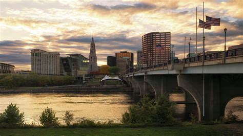 Hartford City Sunset Photograph By Simmie Reagor Fine Art America