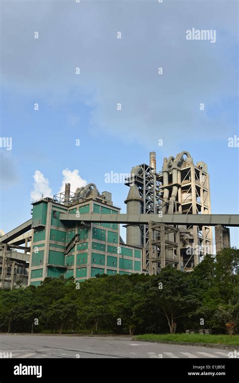 Cement plant, factory Stock Photo - Alamy