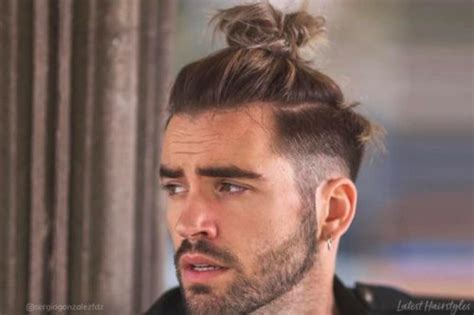 10 Ide Gaya Cukuran Pria Yang Cocok Untuk Rambut Ikal Blog Mamikos