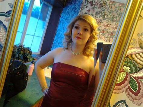 Nicole Helena Cates - Poison Ivy 🎵 Just going out for a casual dinner