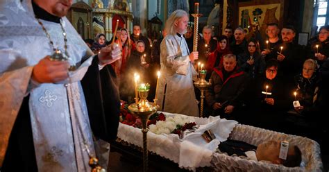 Navalny Funeral Image Reveals Textures Of Faith And State In Russia