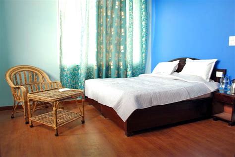 Binsar Eco Resort Hotel Pictures - Hotel Binsar Eco Resort in Almora ...