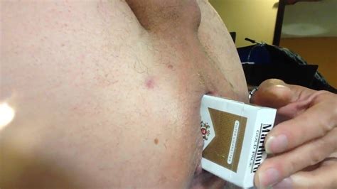 Homem bolsa estranha inserção anal marlboro tabu extremo xHamster