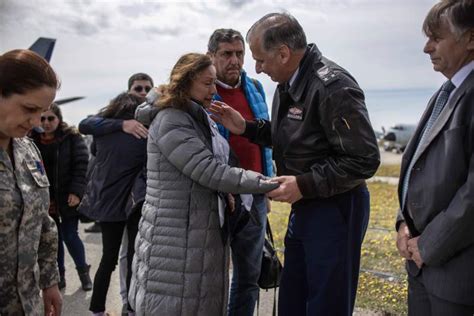 Hallaron restos que podrían pertenecer al avión chileno que desapareció