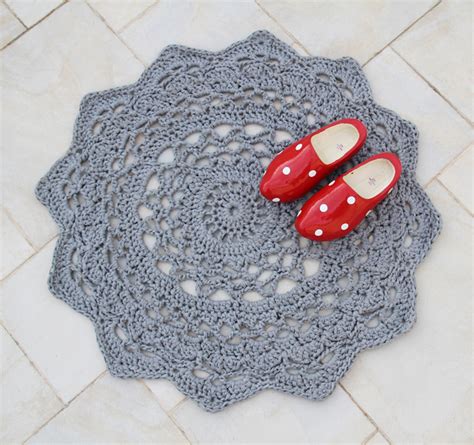 Giant Crocheted Doily Rug Pattern Allcrafts Free Crafts Update