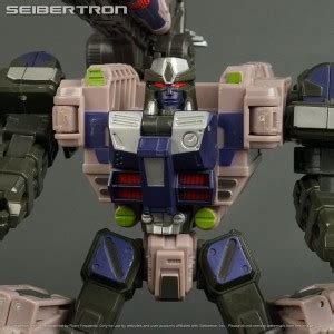 30% off Transformers Toys at the Seibertron Store plus BotCon 2006 ...