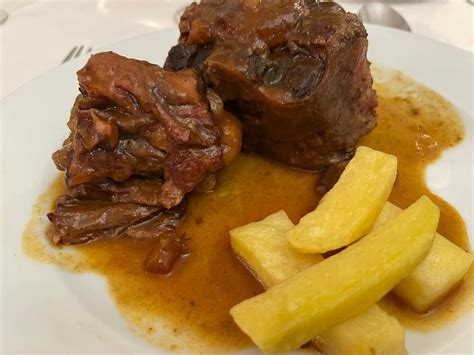 El Concurso amateur de guiso de rabo de toro cordobés se celebrará el