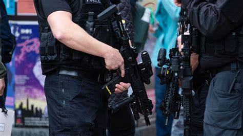 Met Does Not Need Military Support As Some Firearms Officers Return To Armed Duties After Revolt