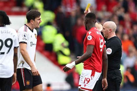 Match Review Nottingham Forest 0 2 Manchester United Patrick Mccrystal