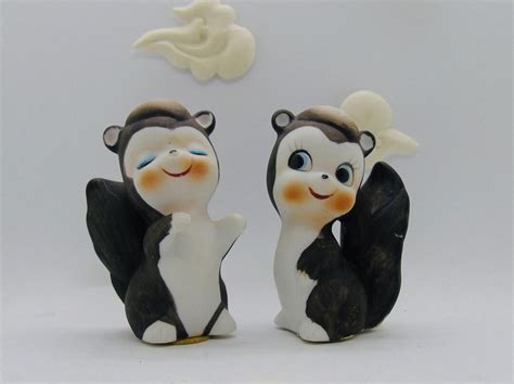 Vintage Skunk Salt And Pepper Shakers Etsy