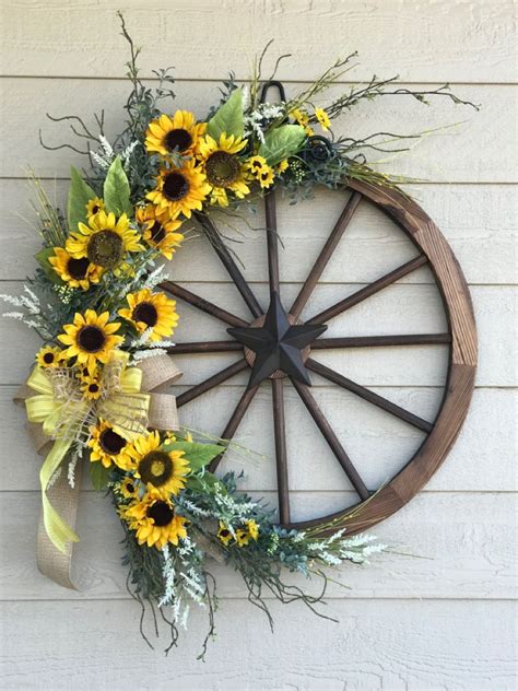 Summer Time Wreath Door Wreaths Diy Wagon Wheel Decor Summer Wreath Diy