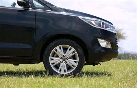 Toyota Innova Hycross Engine Specifications Detailed | CarDekho.com