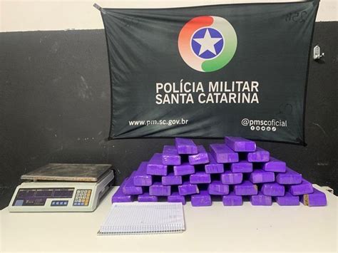 Traficante Que Trabalhava Como Disk Drogas Preso Pela Pol Cia Militar