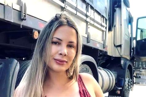 Caminhoneira E Youtuber Aline F Chter Sofre Grave Acidente No Mato