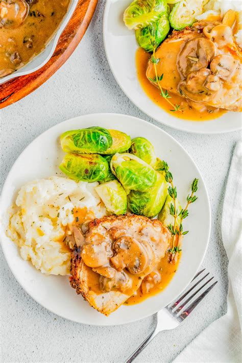 Quick Mushroom Gravy No Drippings Averie Cooks