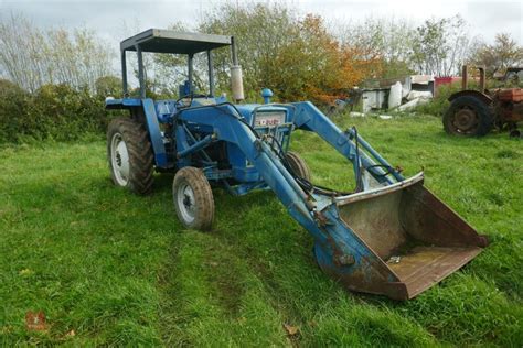 1973 Ford 2000 2wd Tractor