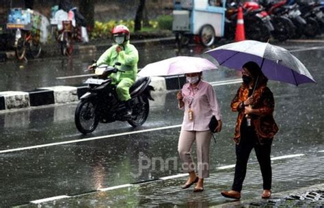 Sedia Payung Ya BMKG Mencatat Hari Ini Sebagian Besar Di Lampung