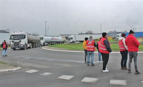 Réforme des retraites Sablé sur Sarthe un blocage prévu lundi 23