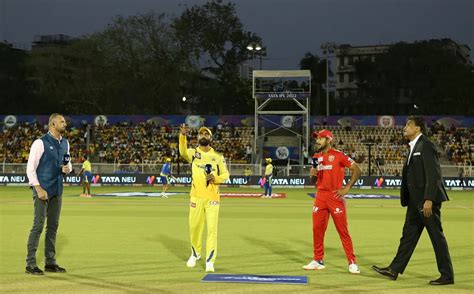 Ipl Th Match Csk Win The Toss Opt To Field First Against