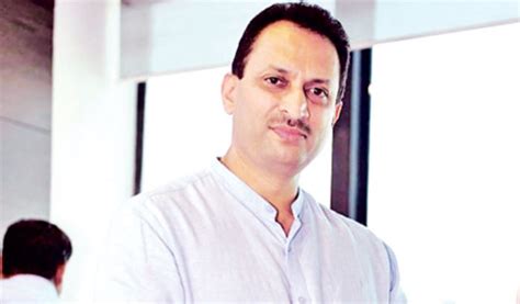 Do You Think Union Minister Anant Kumar Hegde Should Apologise For His