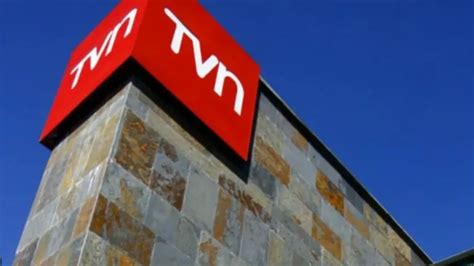 Terremoto en TVN tras 12 años se confirma renuncia de reconocido