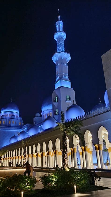 Masjid Raya Syech Zayed Solo Masjid Solo