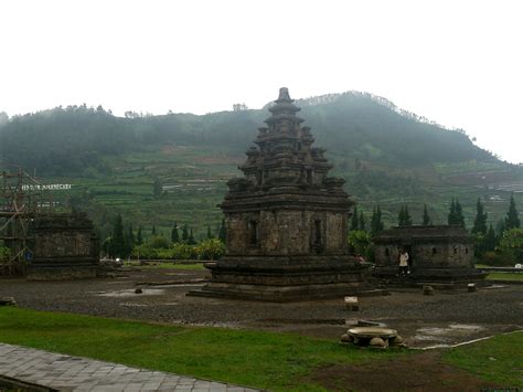 Dieng_Candi_Arjuna | SeduhTeh by Septi