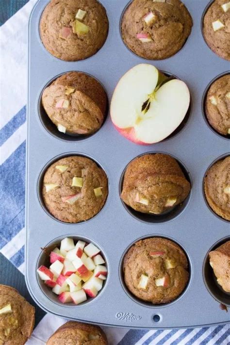 Muffins With Apple Slices And Apples In Them