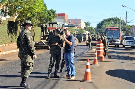 Exército já fez toda fresagem e Guia Lopes começa a ganhar asfalto novo