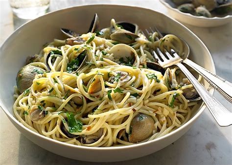 Ricetta Spaghetti Con Le Vongole Surgelate La Ricetta Perfetta