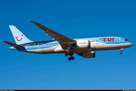 G Tuii Tui Airways Boeing Dreamliner Photo By Tobias Green Id