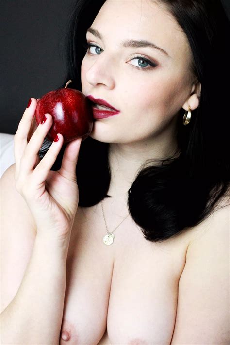 Lips Red As The Rose Hair Black As Ebony Skin White As Snow Nudes HighResNSFW NUDE PICS ORG