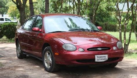 Purchase Used 99 Ford Taurus Ruby Red In Great Condition No Reserve