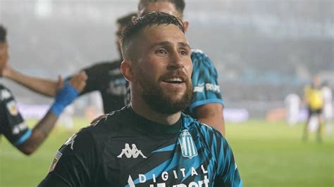 Racing consiguió un triunfo agónico ante Newells