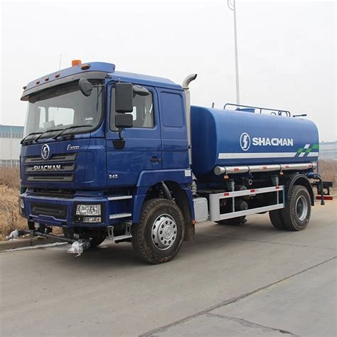 Chinese Drinking Water Transport Truck Shacman F3000 300 HP 20000