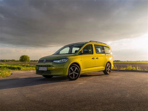 Kawalerka którą zaparkujesz wszędzie Volkswagen Caddy California 2 0