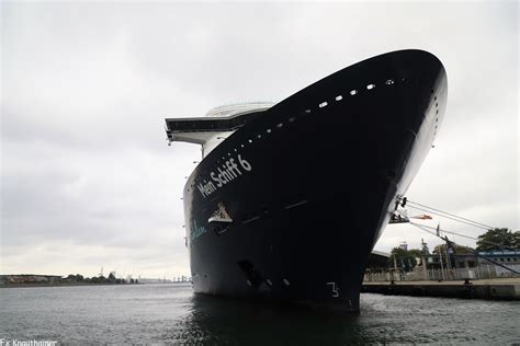 Kreuzfahrtschiff Mein Schiff Heimathafen Valletta L Nge Flickr