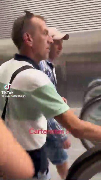 Carteristas en el metro de Barcelona Vídeo Dailymotion