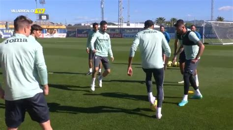 El Villarreal sigue preparando el partido de este sábado ante el