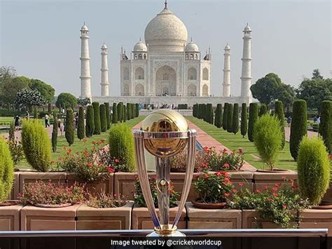 ICC Cricket World Cup Trophy Reaches Taj Mahal | Cricket News