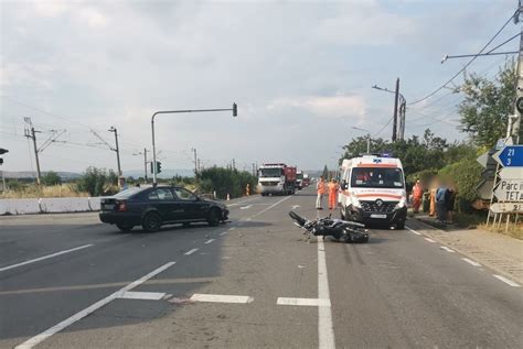 ACCIDENT în Jucu între o mașină și motocicletă Șoferul mașinii era