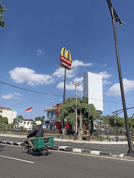 Mcdonald S Sudirman Yogyakarta