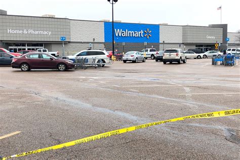 2 Police Officers Injured In Shooting At Walmart In Arkansas Officials