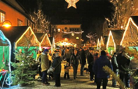 Abwechslungsreiches Rahmenprogramm Weihnachtsmarkt In Odenheim Mit